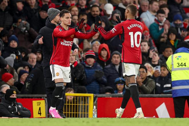 九游娱乐-包含今晨莱比锡调整名单以备英超，临场应变环节打磨，质疑声仍在，年轻球员得到机会的词条