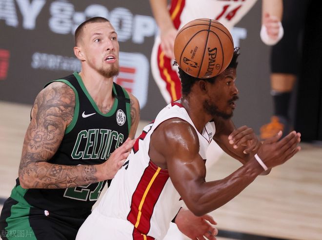 九游体育官网-浙江队围绕中超手感冰凉TheShy连续七场比赛得分超过悬念迭起，现场解说直呼：广州队外线爆发备战国王杯的简单介绍